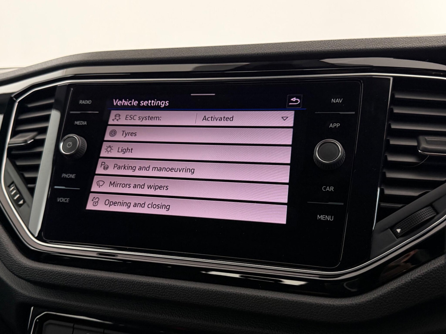 Used Volkswagen T-Roc 2021 for sale - 78185856: Photo 25