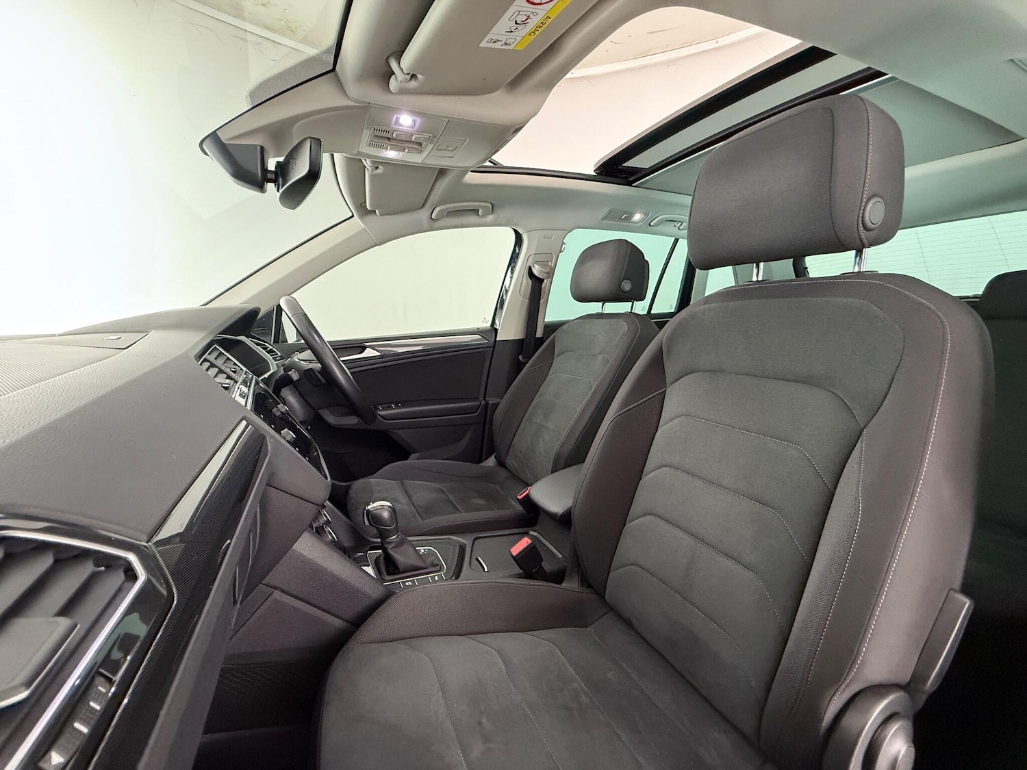 Used Volkswagen Tiguan 2019 for sale - 77054070: Photo 18