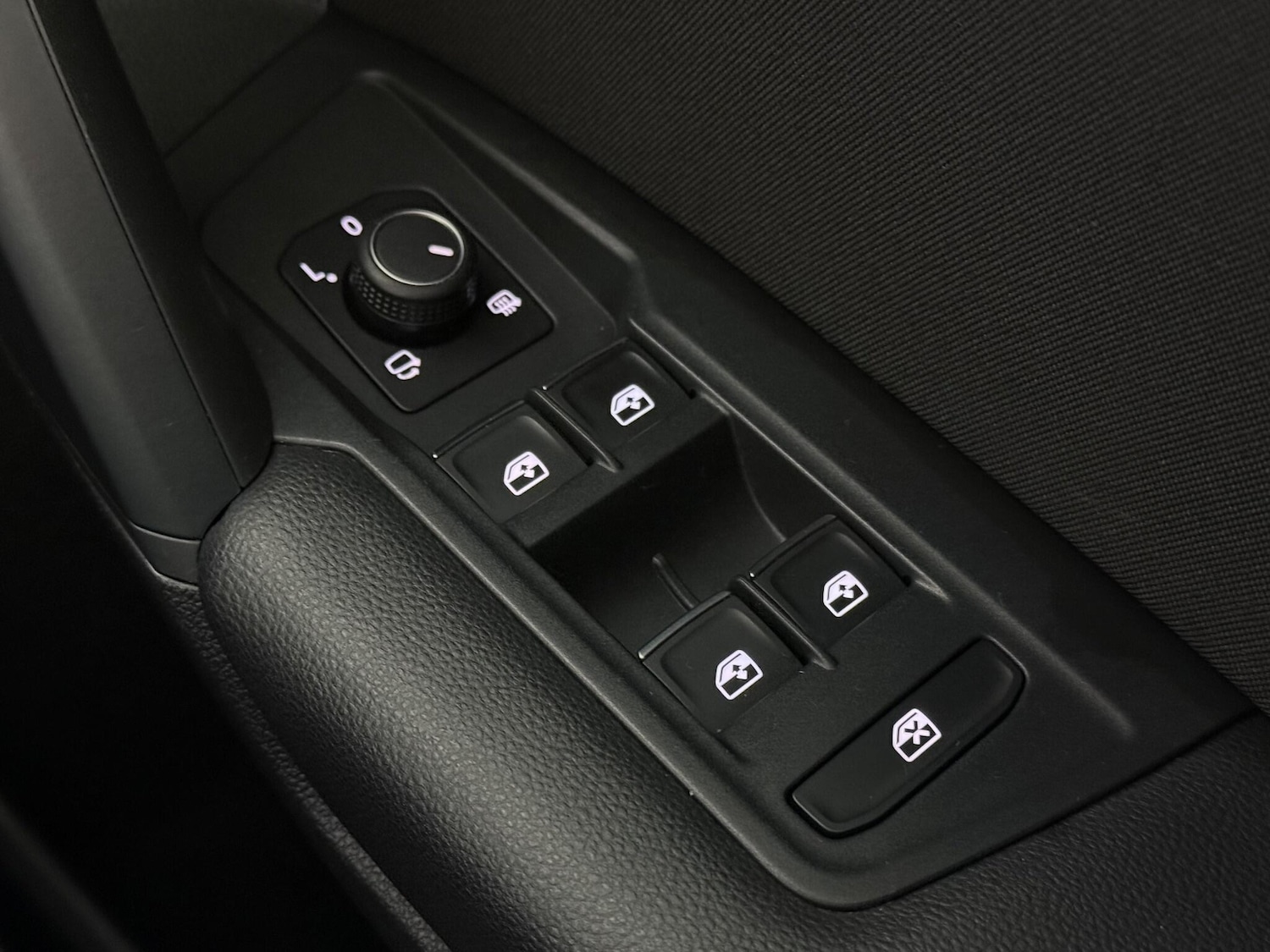 Used Volkswagen Tiguan 2019 for sale - 77054070: Photo 25