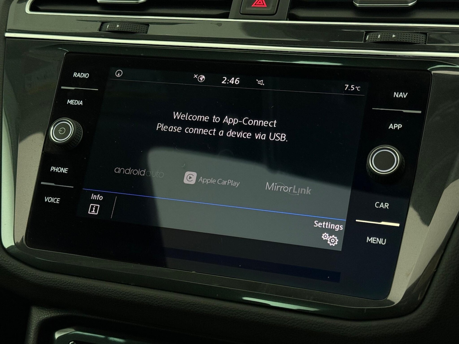 Used Volkswagen Tiguan 2019 for sale - 77054070: Photo 32