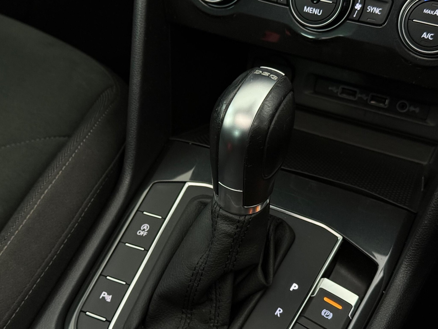 Used Volkswagen Tiguan 2019 for sale - 77054070: Photo 39