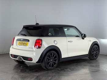 Used MINI Hatch 2019 for sale - 75521712: Photo