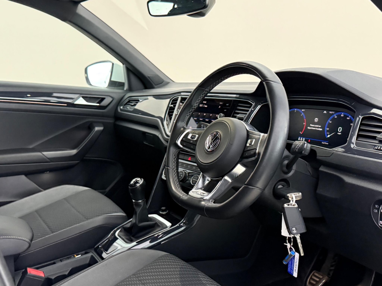 Used Volkswagen T-Roc 2019 for sale - 78157983: Photo 10