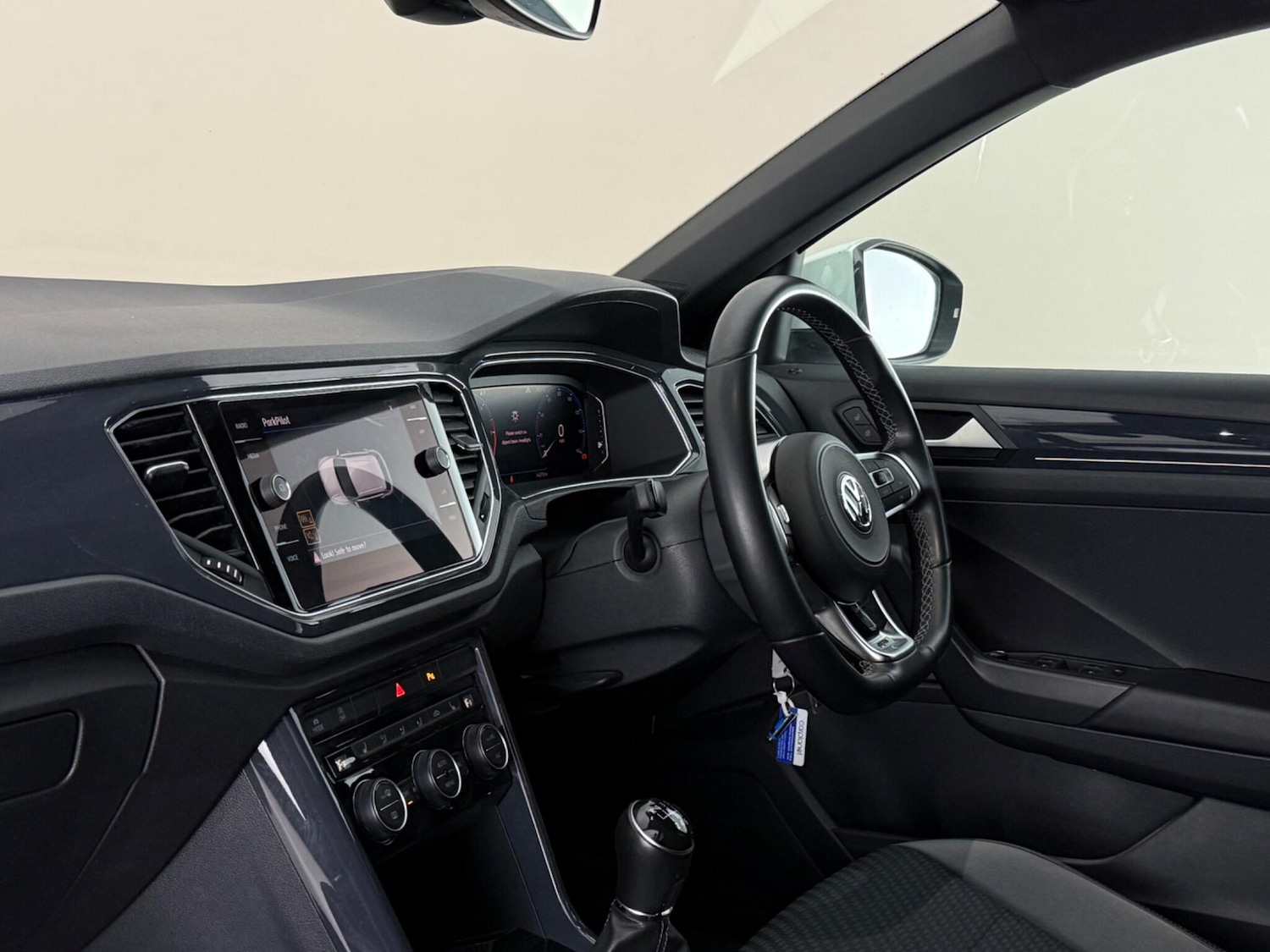 Used Volkswagen T-Roc 2019 for sale - 78157983: Photo 12