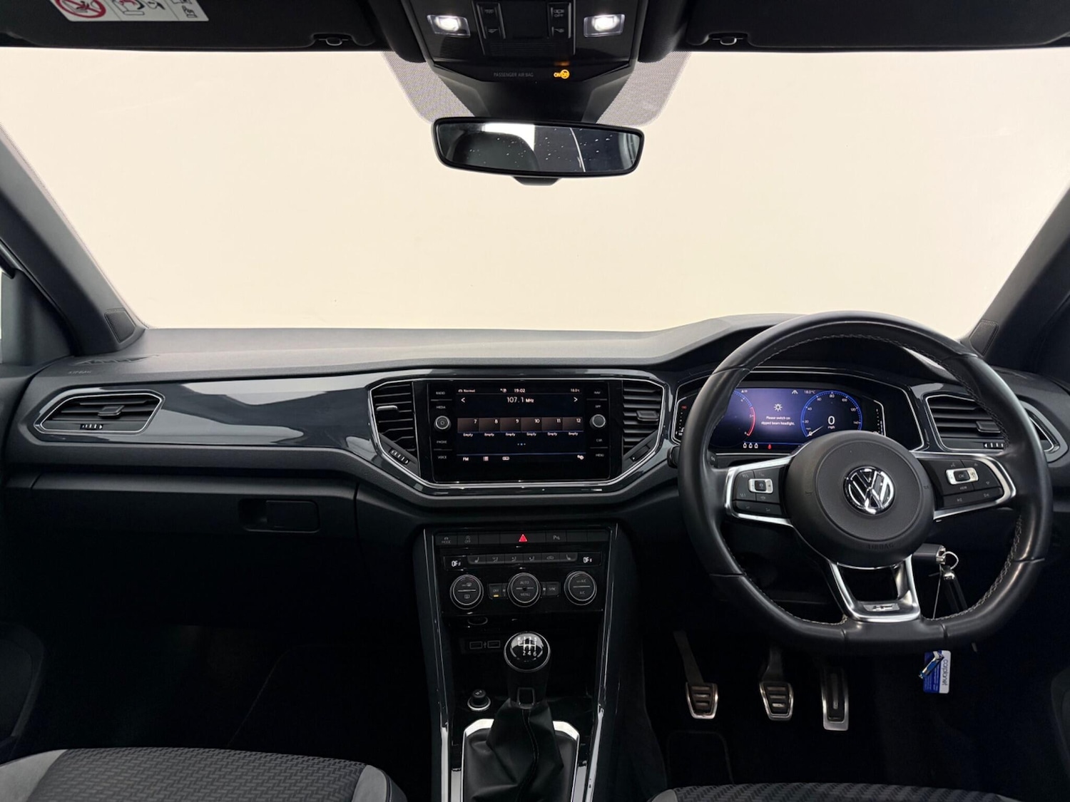 Used Volkswagen T-Roc 2019 for sale - 78157983: Photo 15