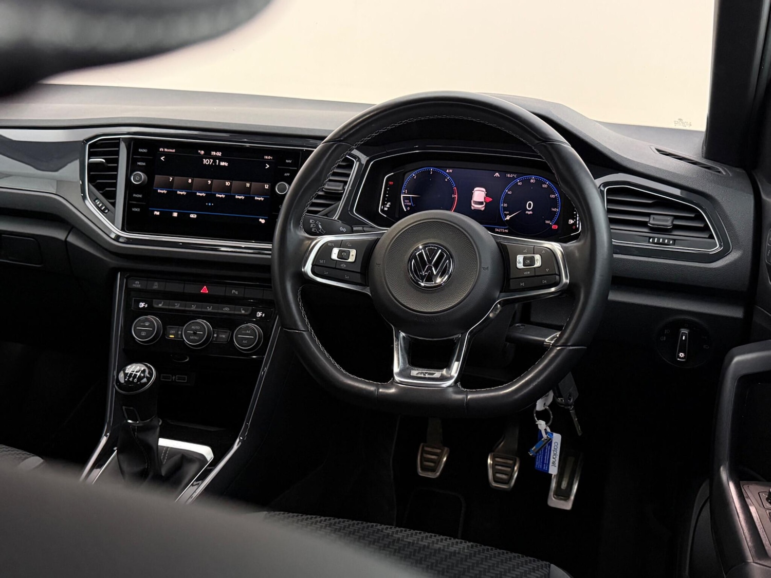 Used Volkswagen T-Roc 2019 for sale - 78157983: Photo 16