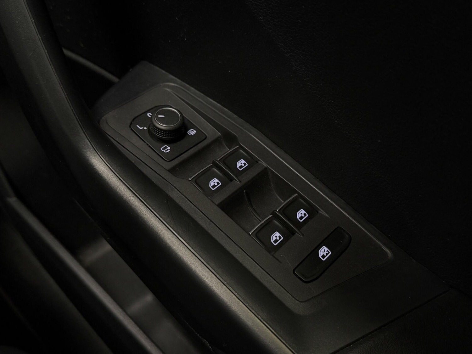 Used Volkswagen T-Roc 2019 for sale - 78157983: Photo 21