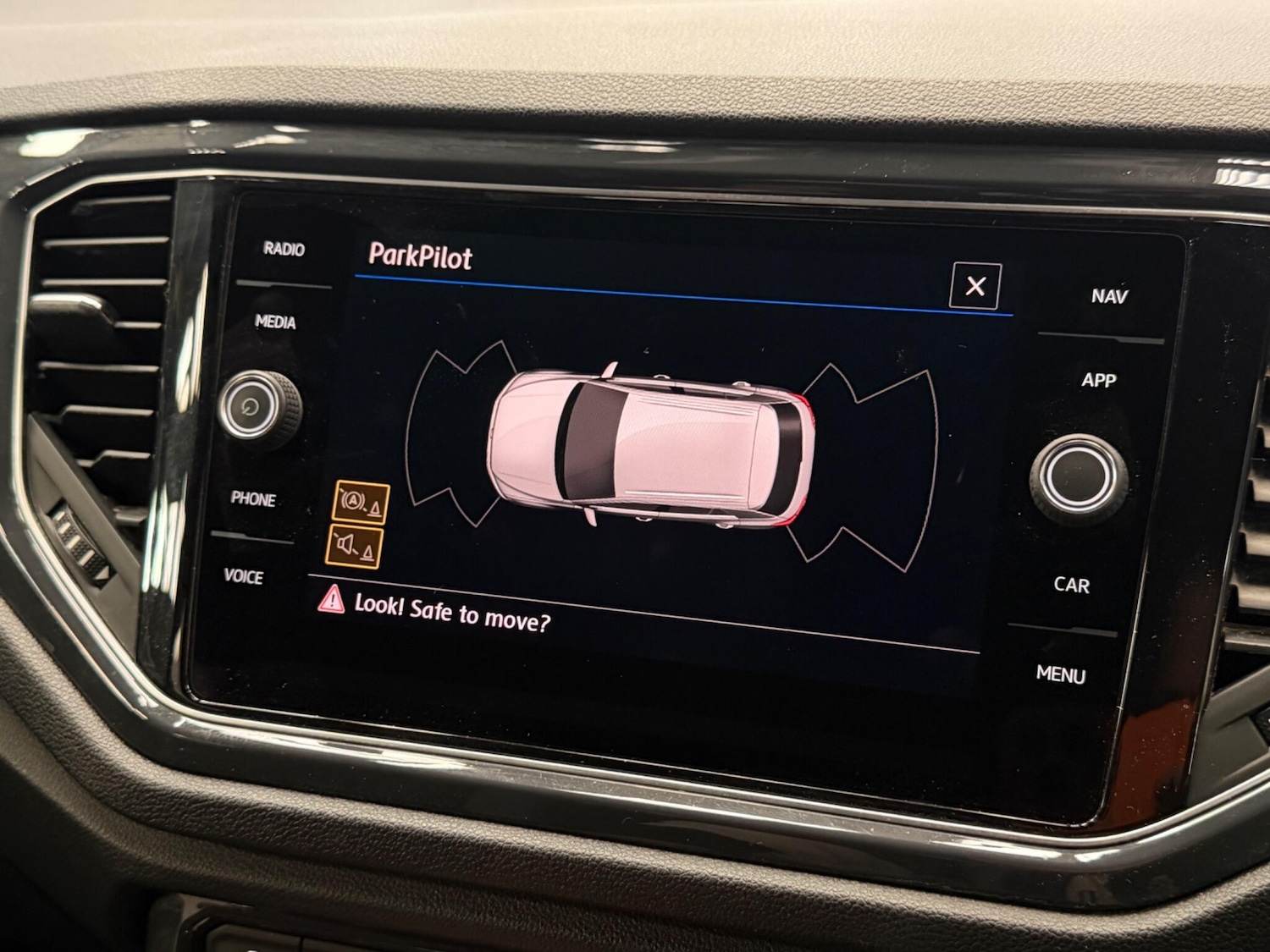 Used Volkswagen T-Roc 2019 for sale - 78157983: Photo 31