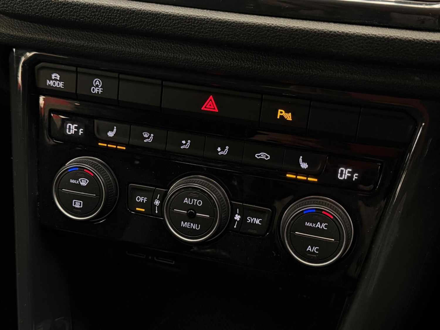 Used Volkswagen T-Roc 2019 for sale - 78157983: Photo 33