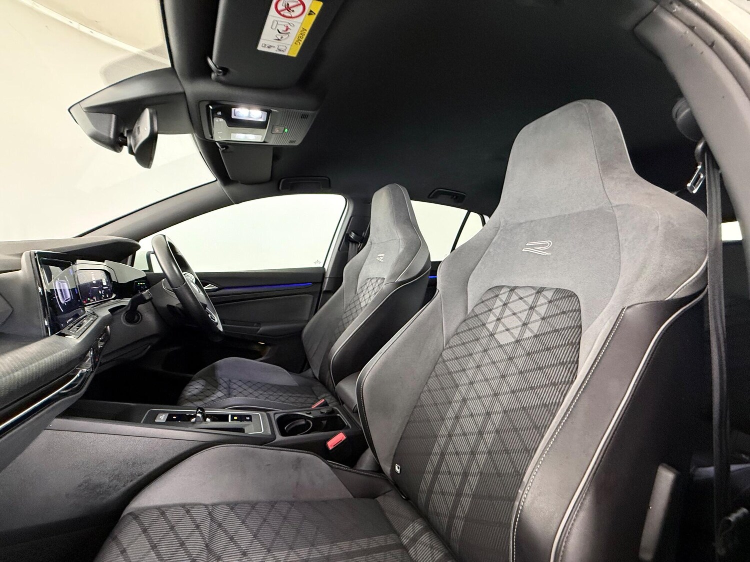 Used Volkswagen Golf 2020 for sale - 76467240: Photo 18