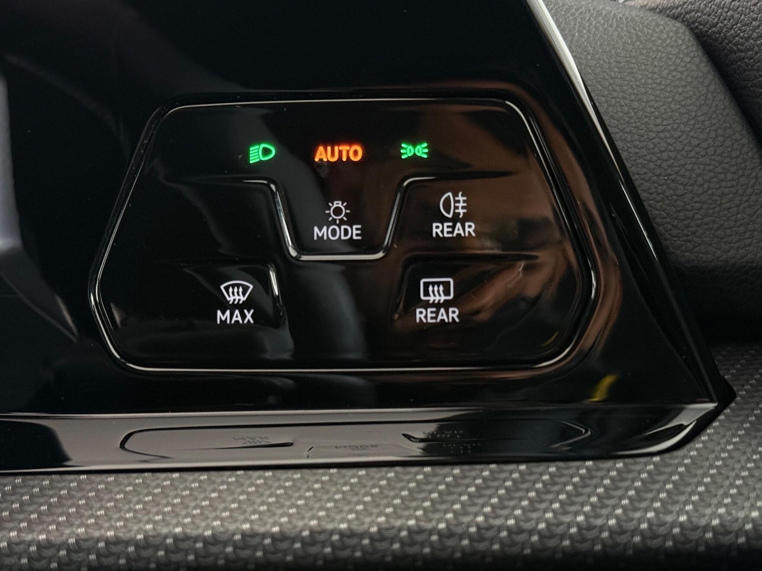 Used Volkswagen Golf 2020 for sale - 76467240: Photo 29