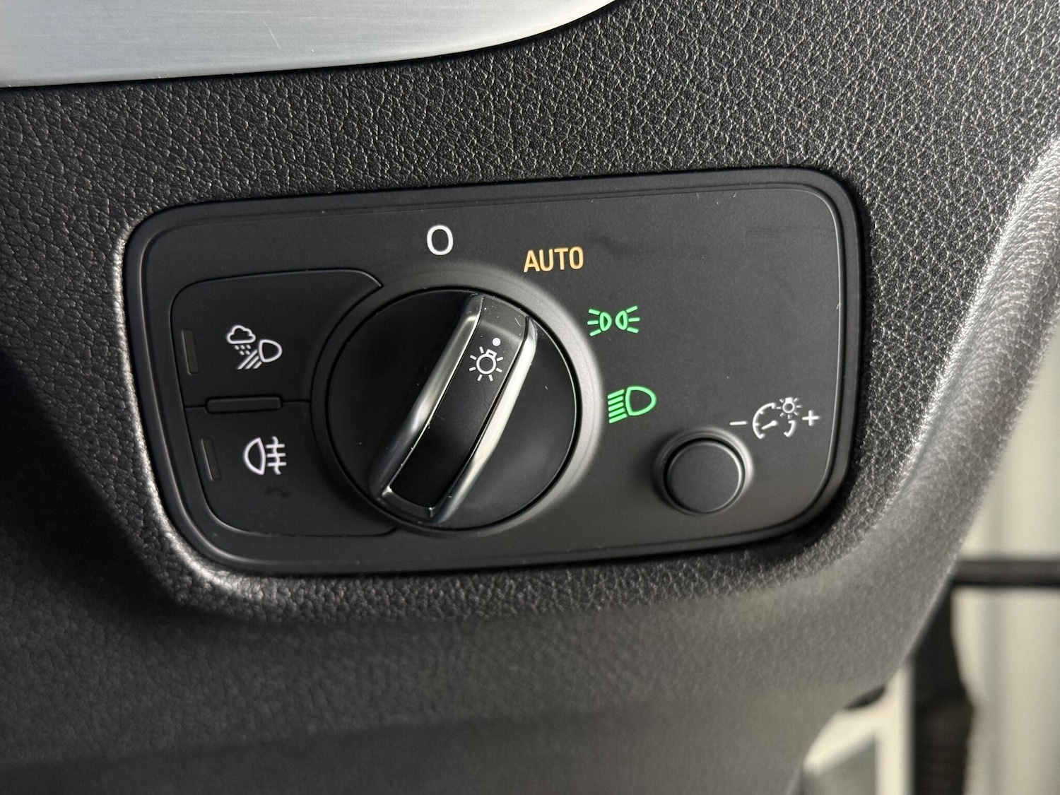 Used Audi Q2 2019 for sale - 77243525: Photo 33