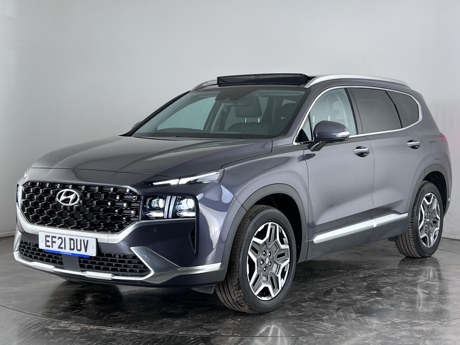 Used Hyundai Santa Fe 2021 for sale - 77244147: Photo 2