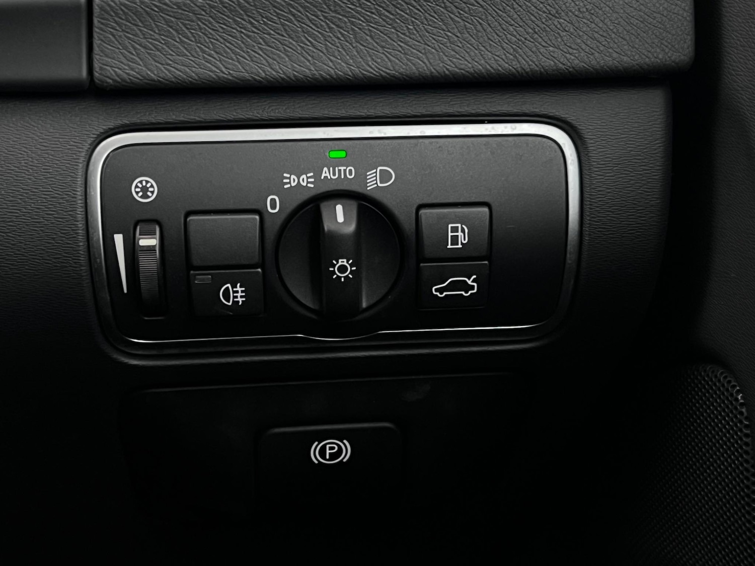 Used Volvo S60 2018 for sale - 76466922: Photo 38