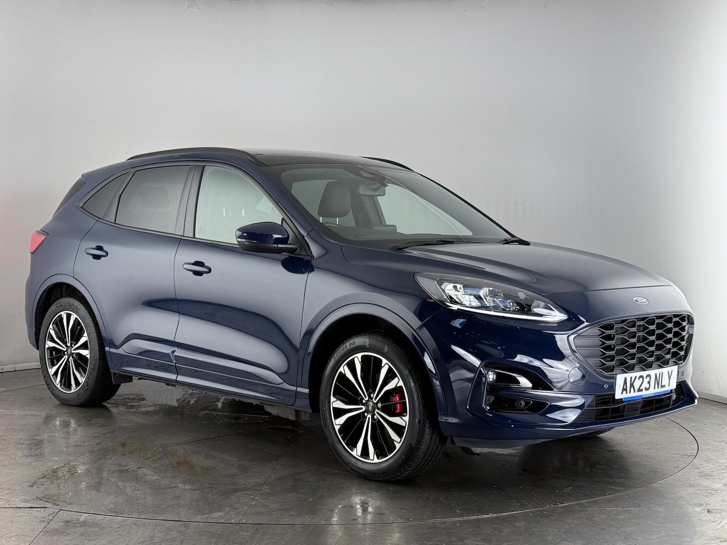 Used Ford Kuga 2023 for sale - 76467125: Photo 1