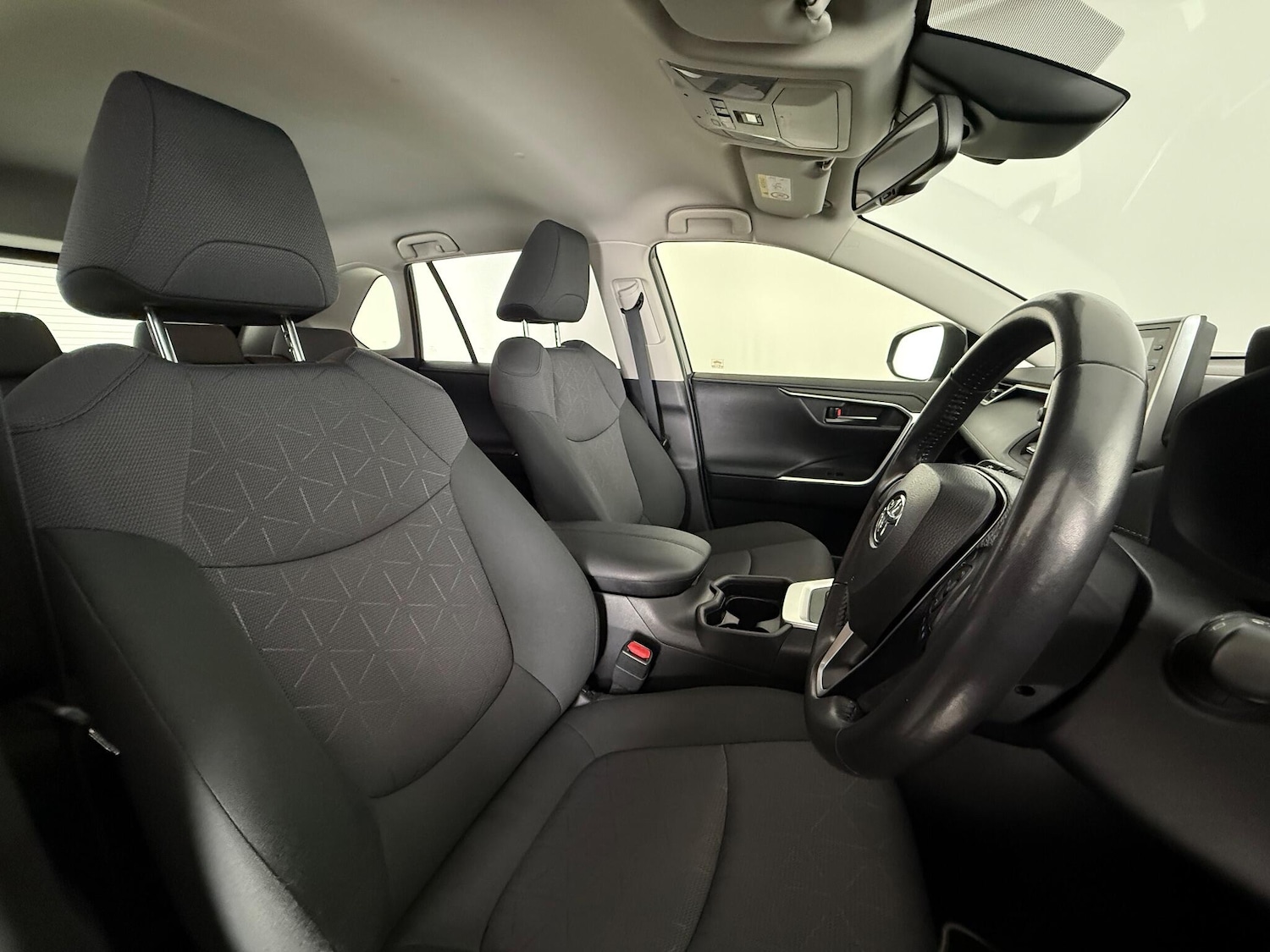 Used Toyota RAV4 2020 for sale - 76466955: Photo 17