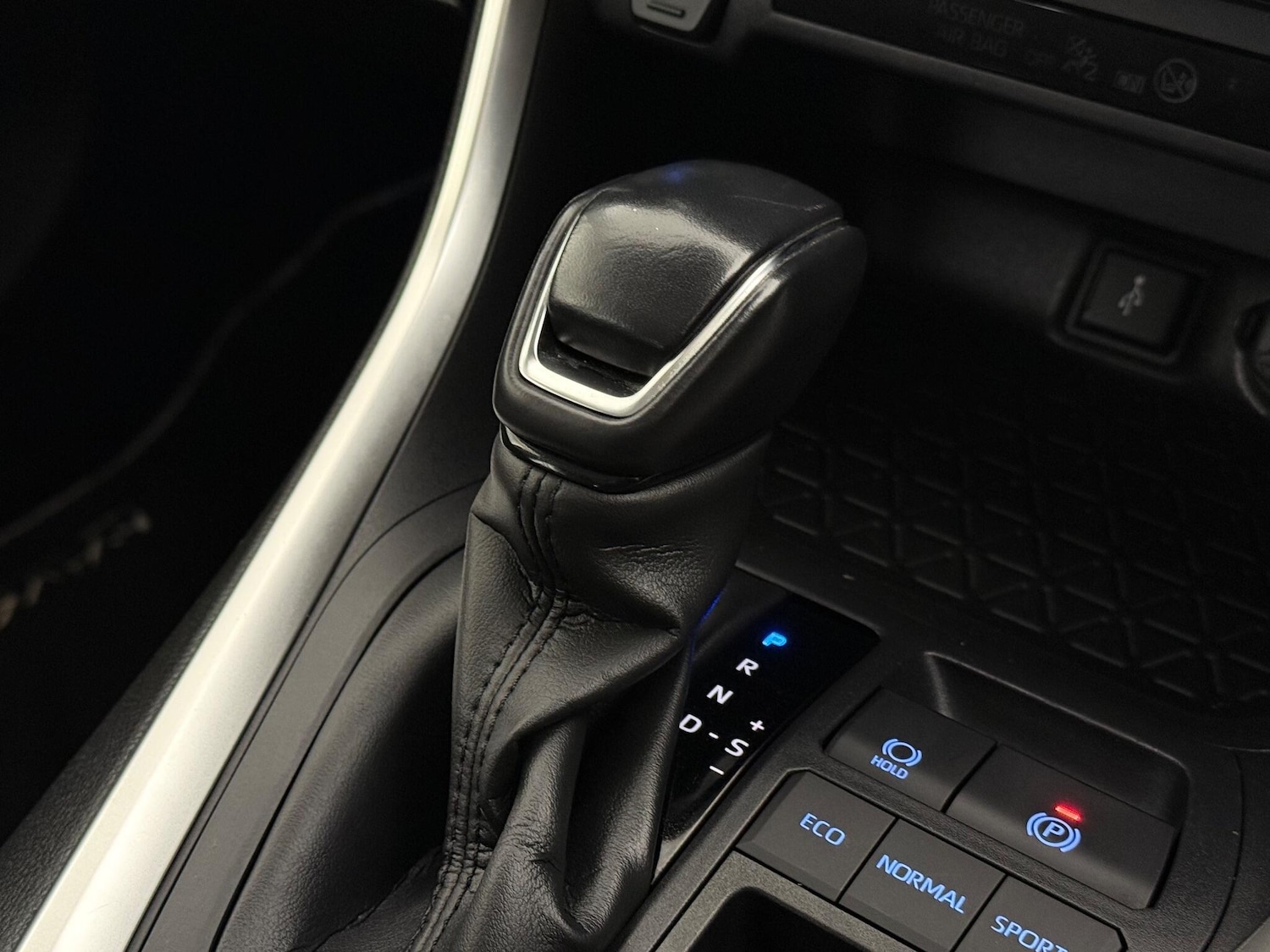 Used Toyota RAV4 2020 for sale - 76466955: Photo 39