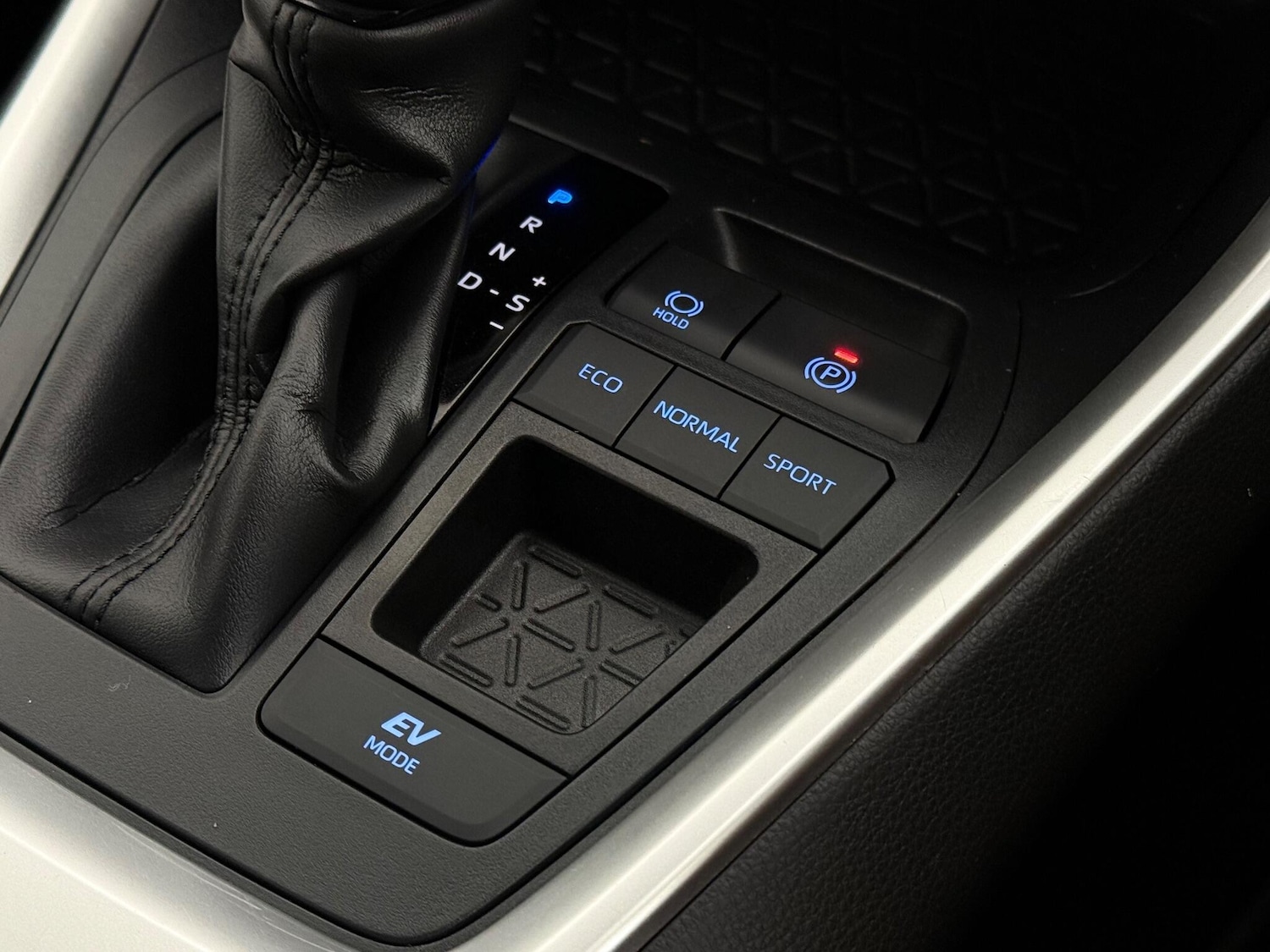 Used Toyota RAV4 2020 for sale - 76466955: Photo 41