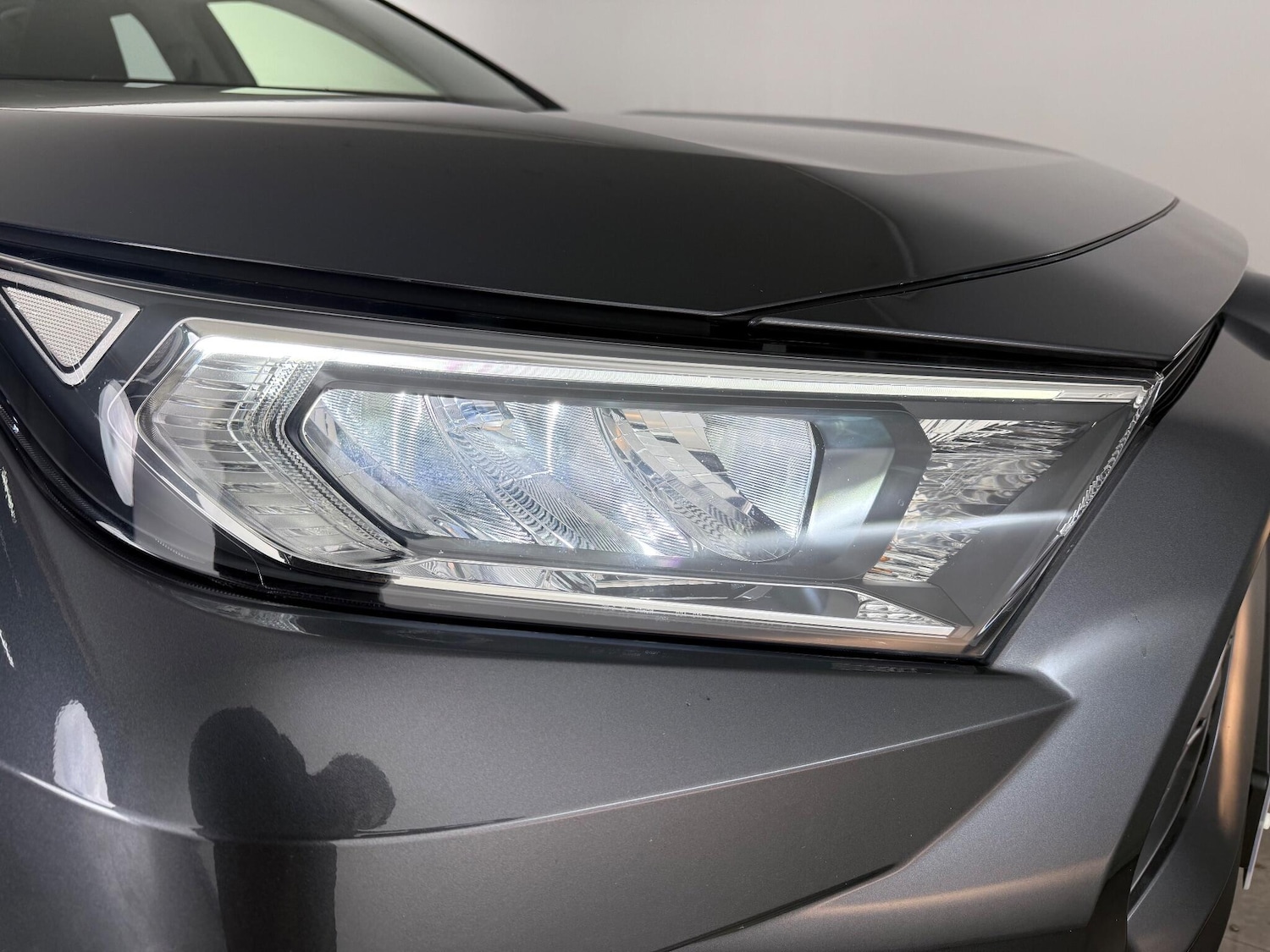 Used Toyota RAV4 2020 for sale - 76466955: Photo 8