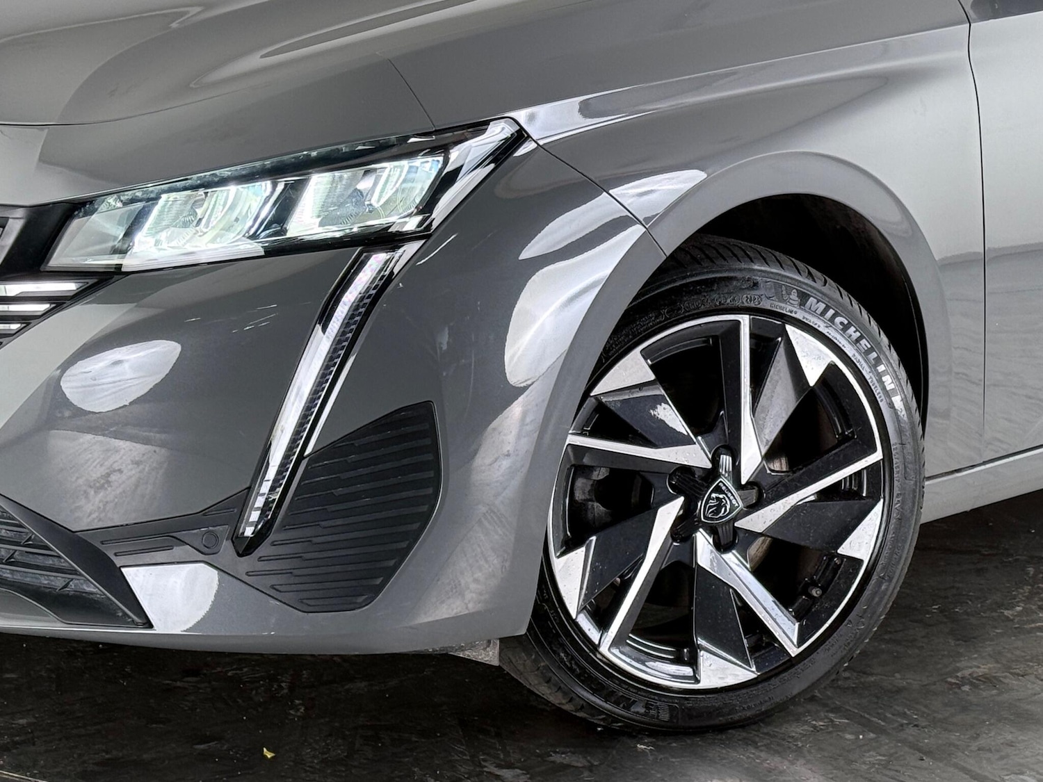 Used Peugeot 308 SW 2023 for sale - 76620571: Photo 46