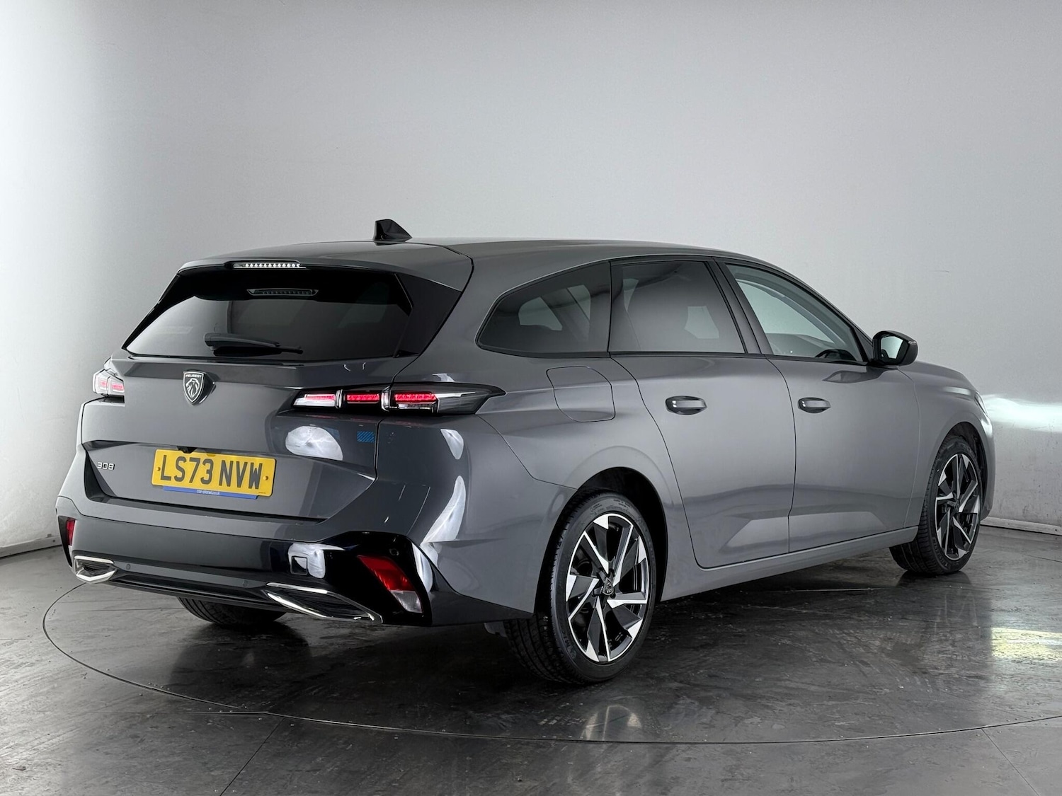 Used Peugeot 308 SW 2023 for sale - 76620571: Photo 5