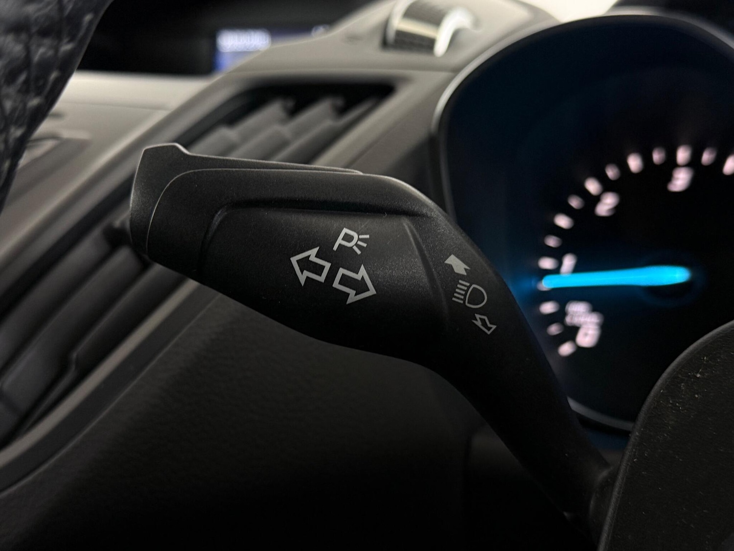 Used Ford Kuga 2016 for sale - 77182653: Photo 16