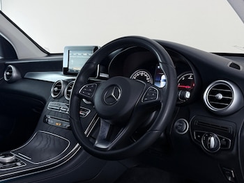 Used Mercedes-Benz GLC 2018 for sale - 79225439: Photo