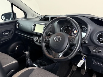Used Toyota Yaris 2020 for sale - 78959417: Photo