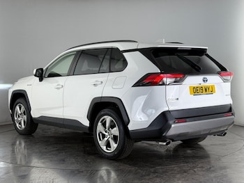 Used Toyota RAV4 2019 for sale - 75270200: Photo