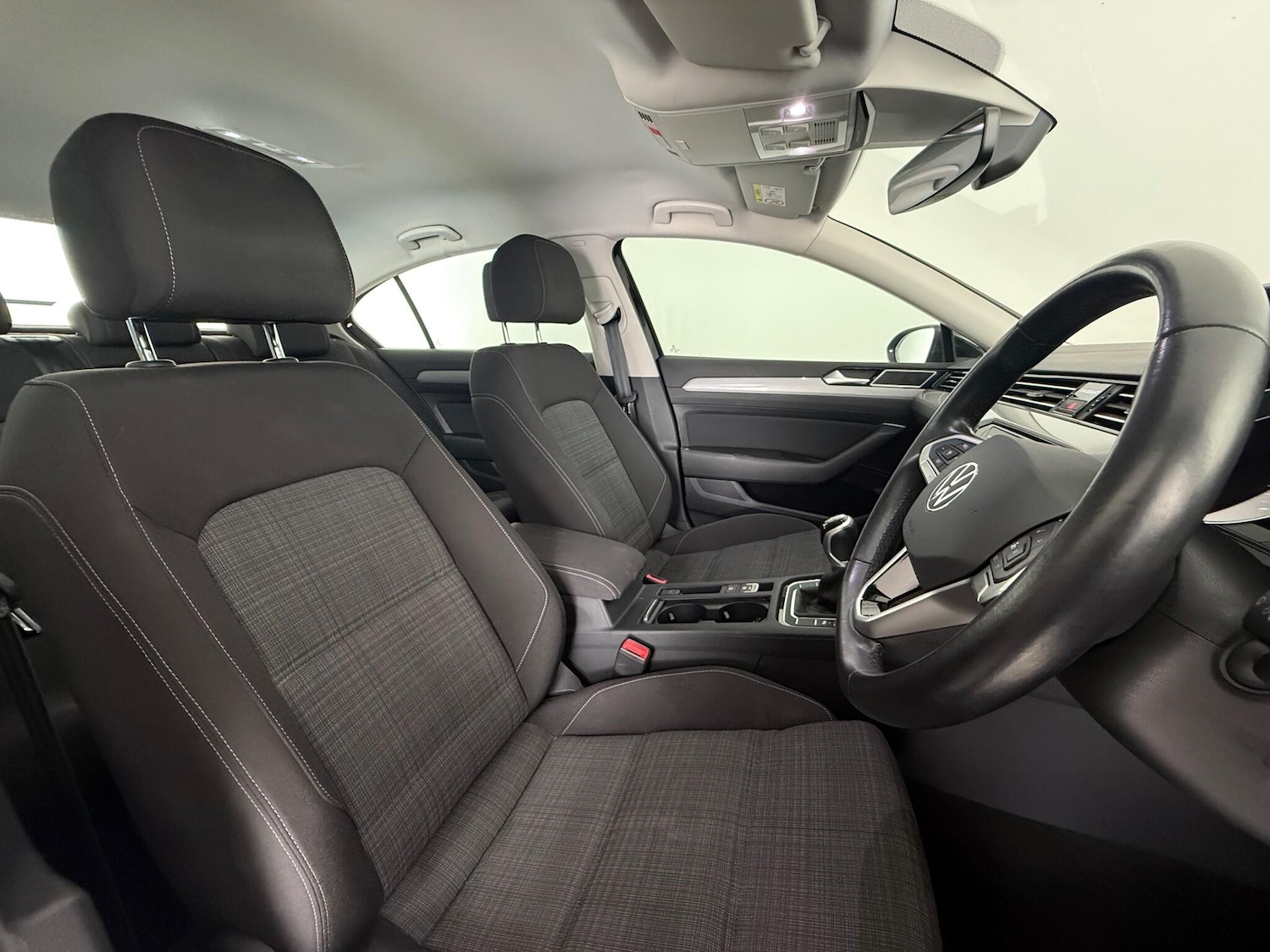 Used Volkswagen Passat 2022 for sale - 77216789: Photo 12