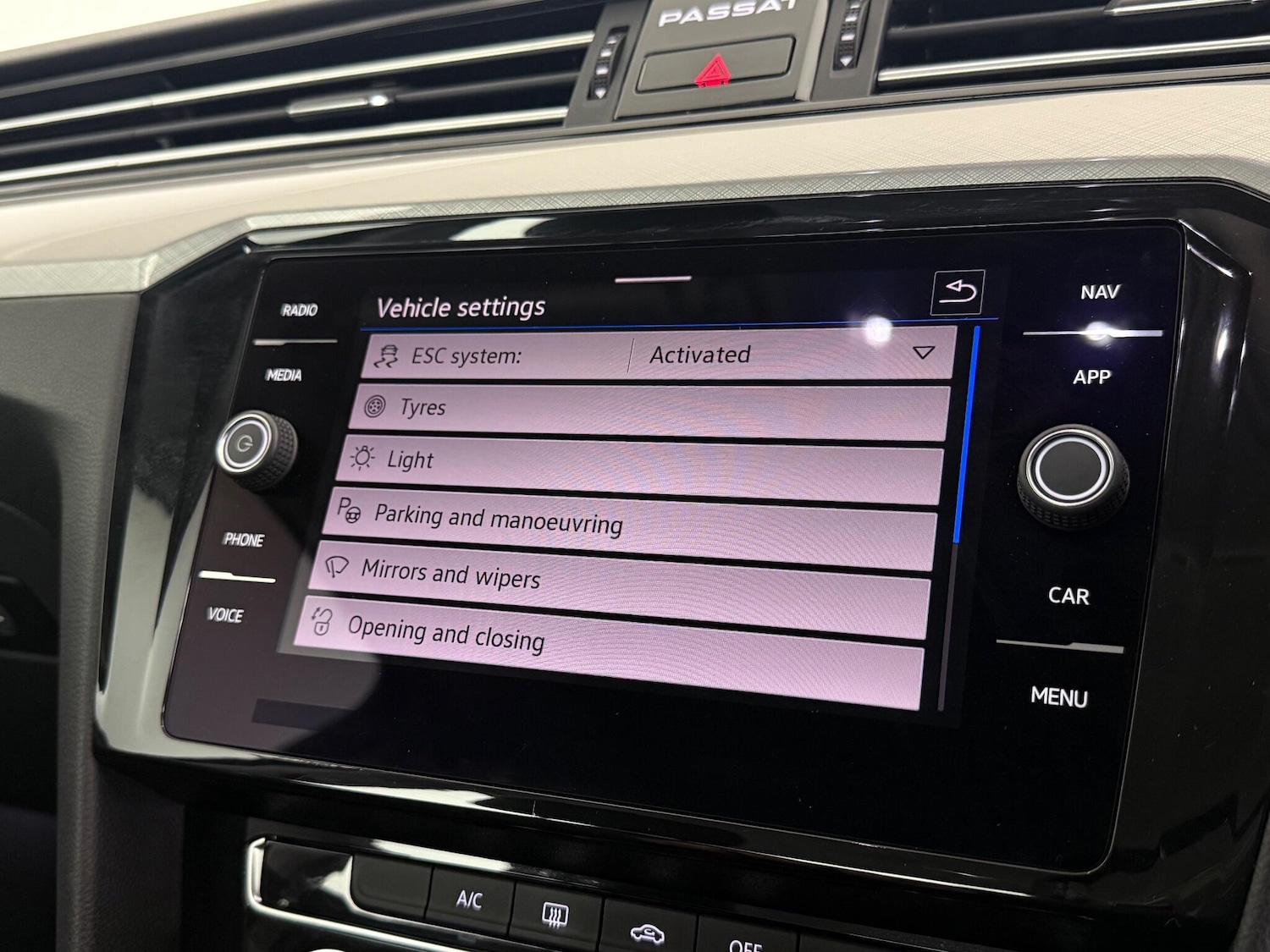 Used Volkswagen Passat 2022 for sale - 77216789: Photo 31