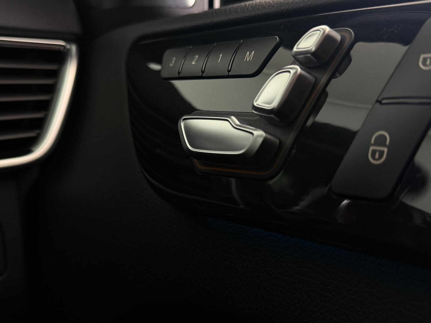 Used Mercedes-Benz GLE 2018 for sale - 76466954: Photo 23