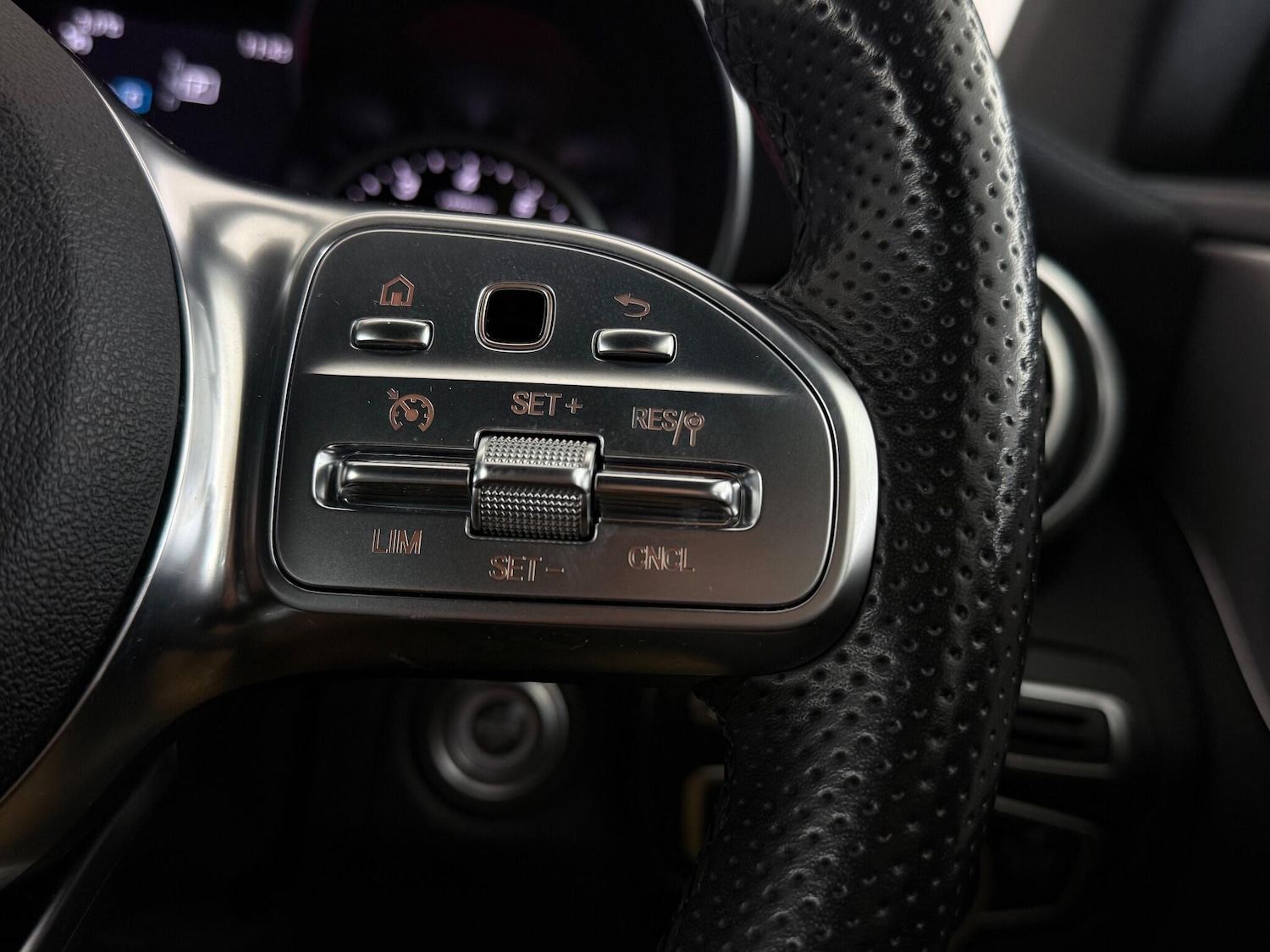 Used Mercedes-Benz C Class 2018 for sale - 77183201: Photo 17