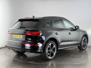 Used Audi Q5 2019 for sale - 77246400: Photo