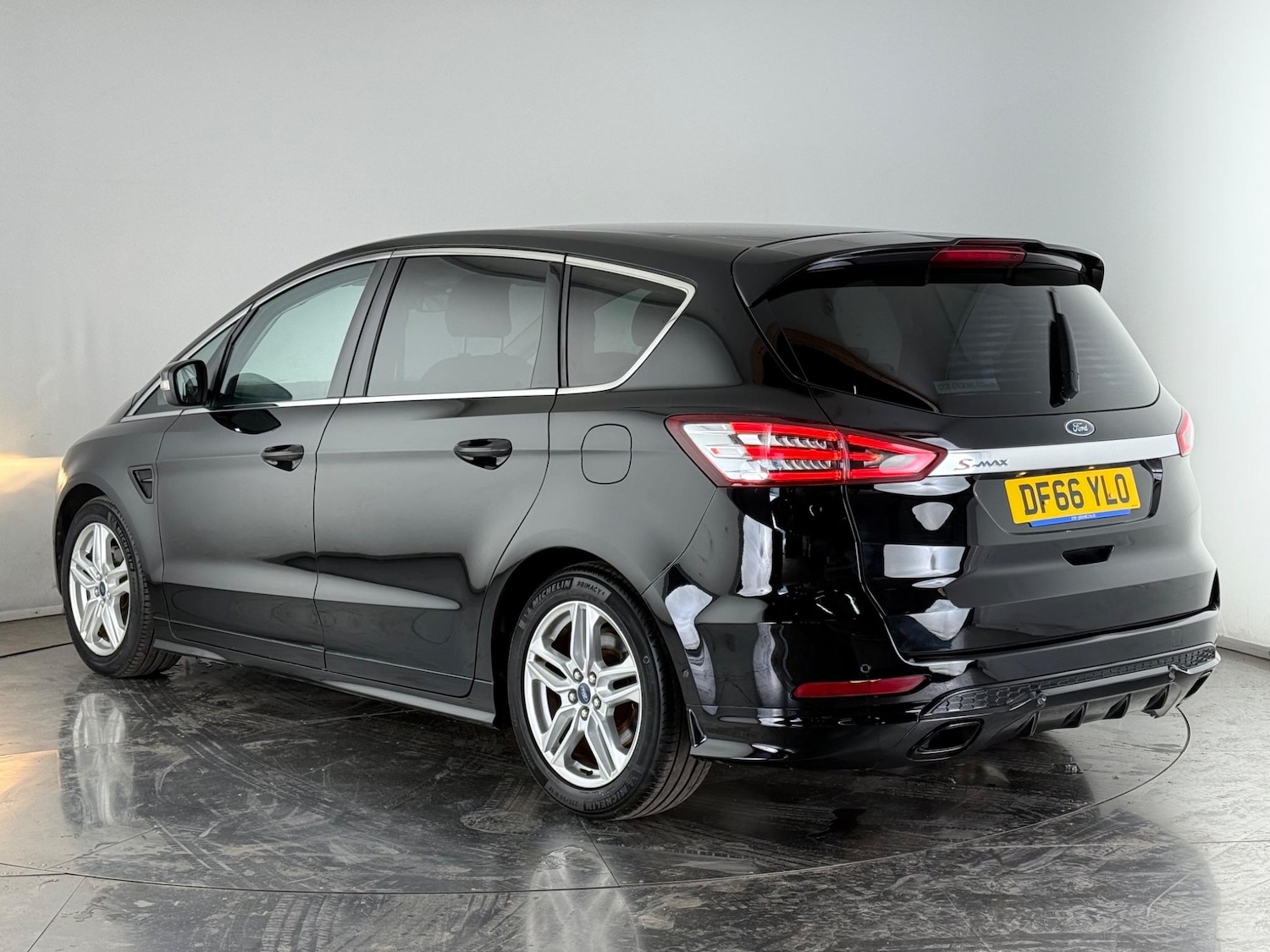 Used Ford S-Max 2017 for sale - 78048336: Photo 3