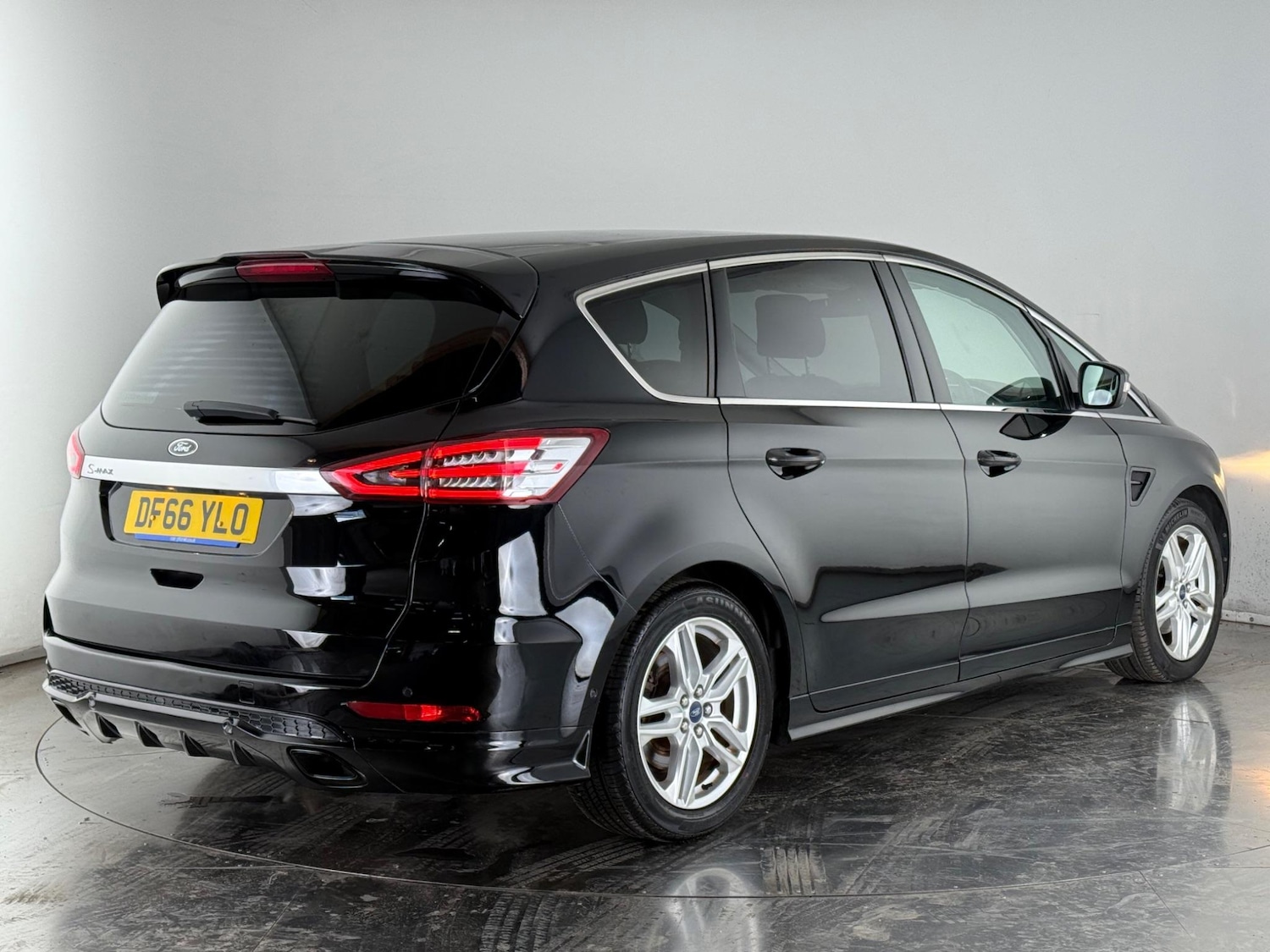 Used Ford S-Max 2017 for sale - 78048336: Photo 4