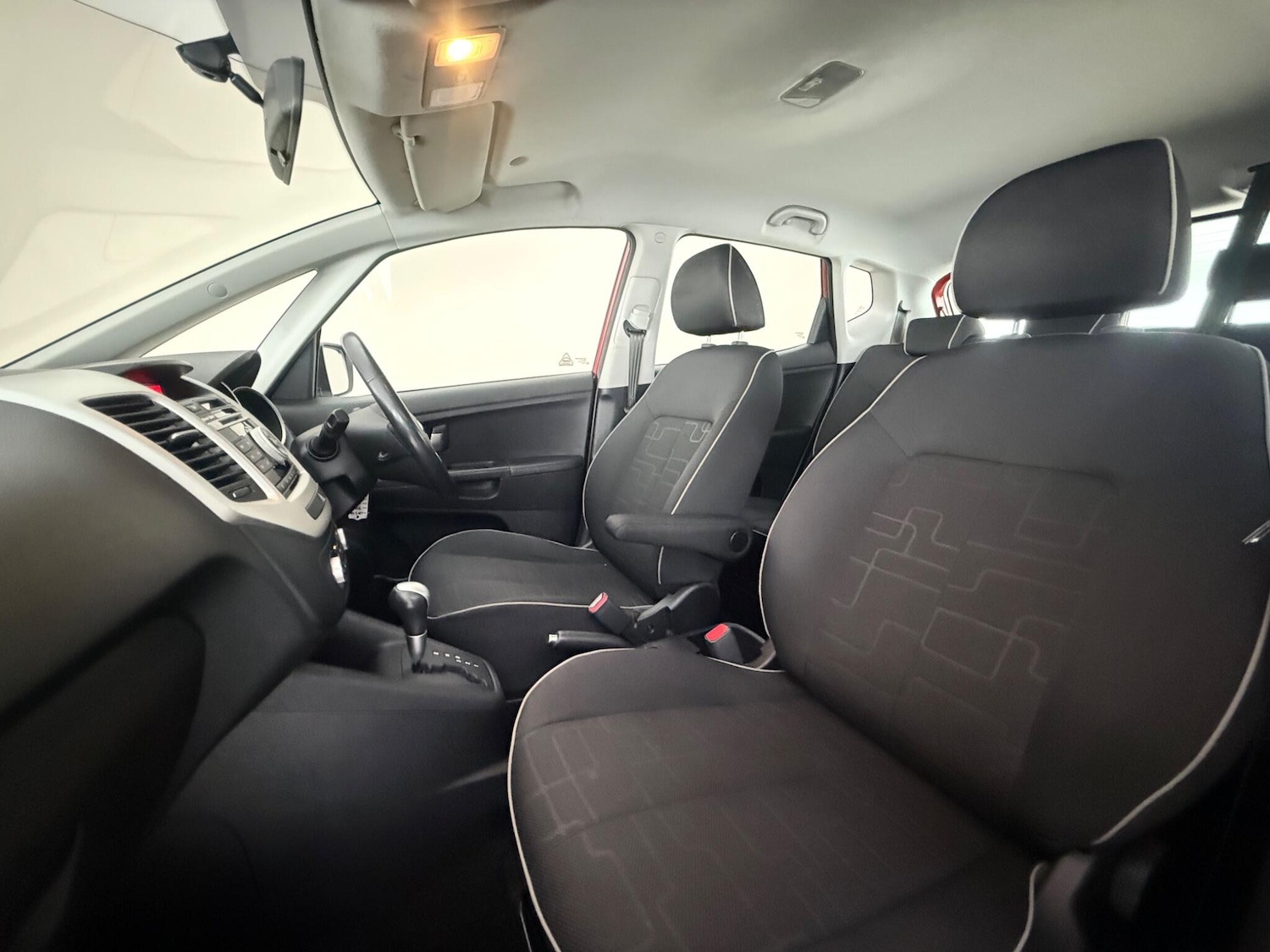 Used Kia Venga 2015 for sale - 77672123: Photo 12