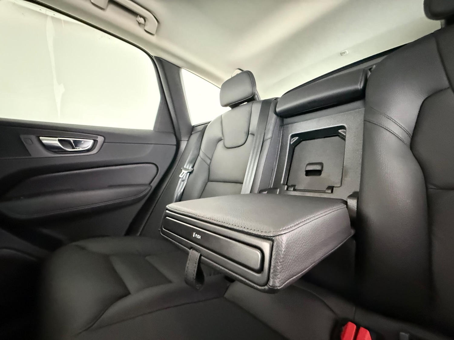 Used Volvo XC60 2022 for sale - 76645622: Photo 17