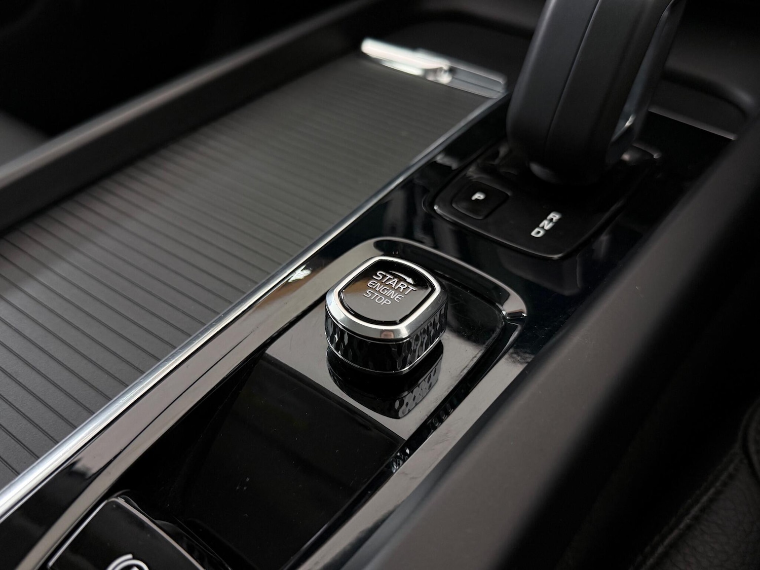 Used Volvo XC60 2022 for sale - 76645622: Photo 45