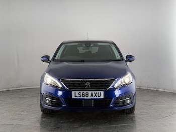 Used Peugeot 308 2018 for sale - 77015893: Photo