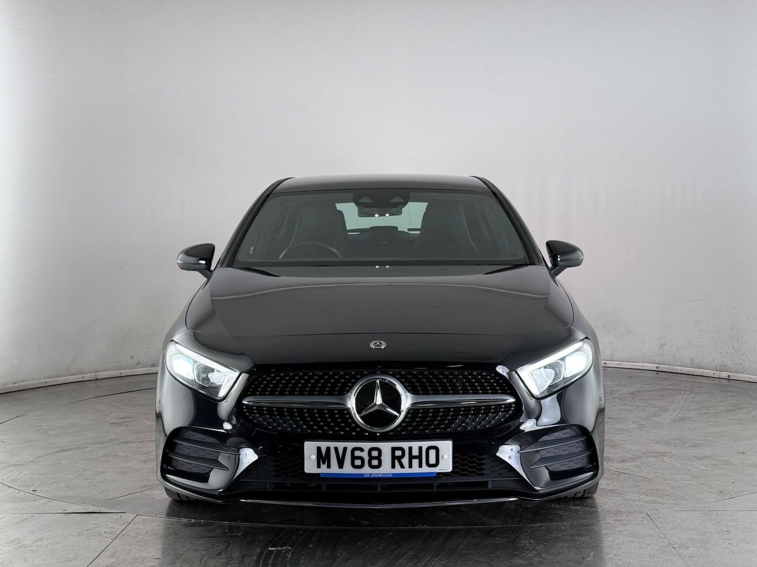 Used Mercedes-Benz A-Class 2018 for sale - 77760539: Photo 2
