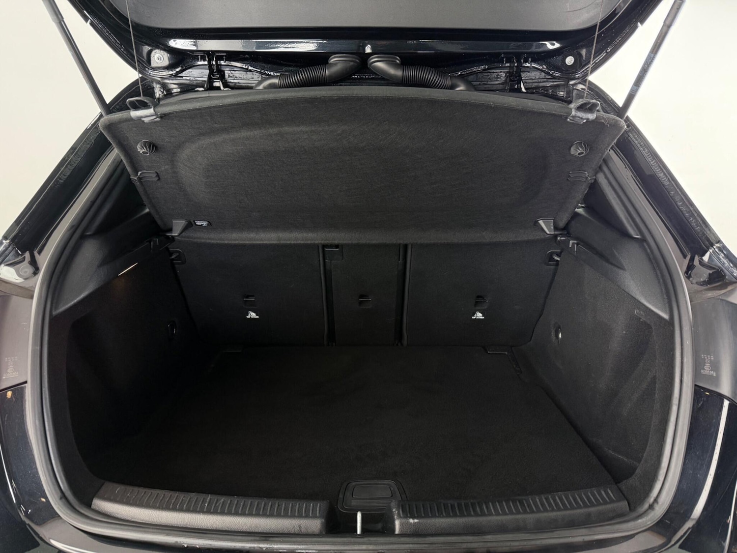 Used Mercedes-Benz A-Class 2018 for sale - 77760539: Photo 7