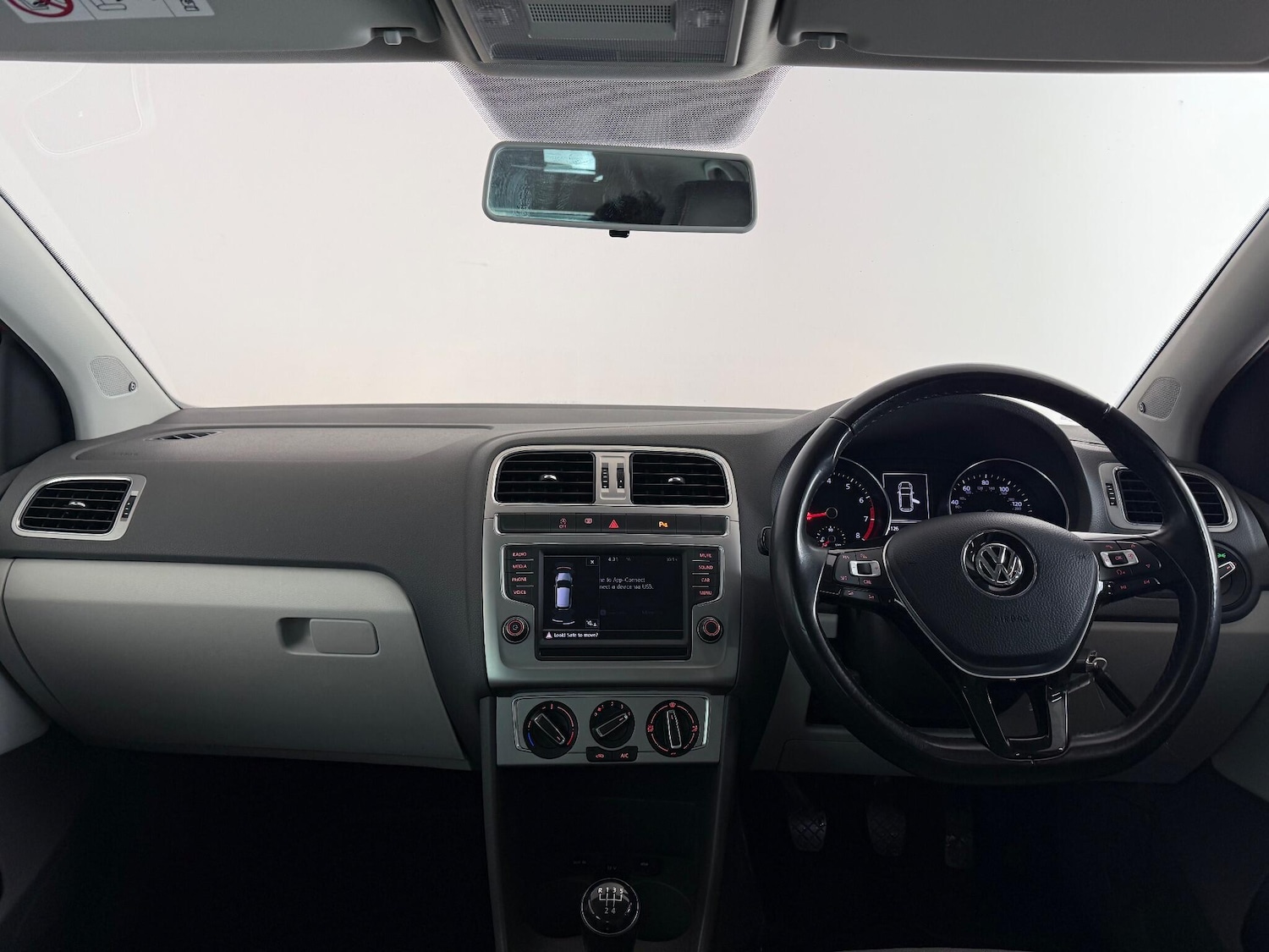 Used Volkswagen Polo 2017 for sale - 77247150: Photo 15