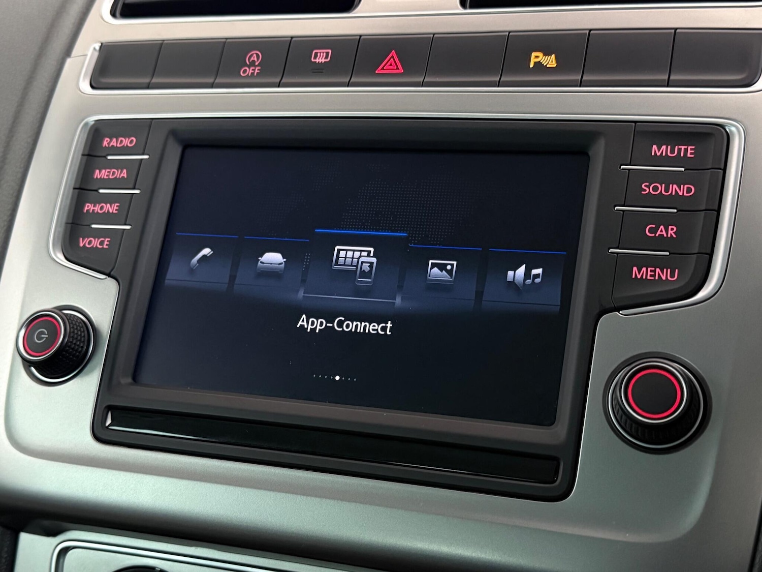 Used Volkswagen Polo 2017 for sale - 77247150: Photo 21