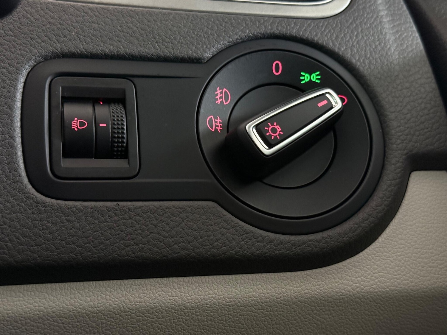 Used Volkswagen Polo 2017 for sale - 77247150: Photo 29