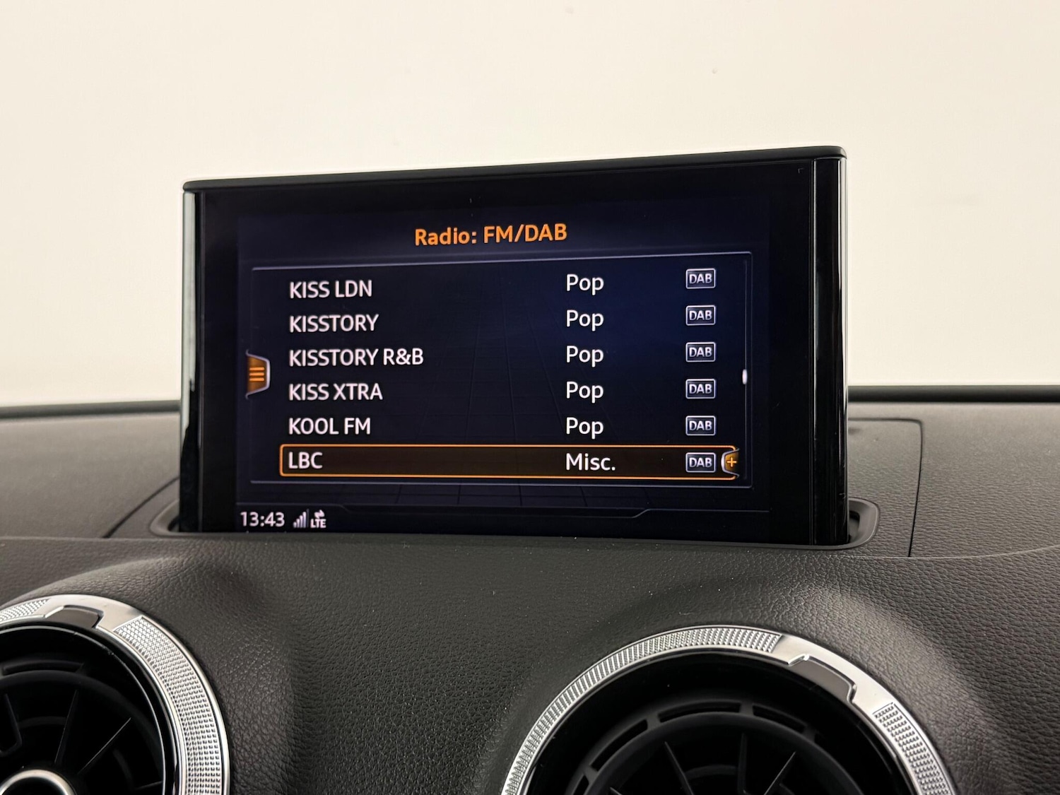 Used Audi A3 2018 for sale - 77260089: Photo 28