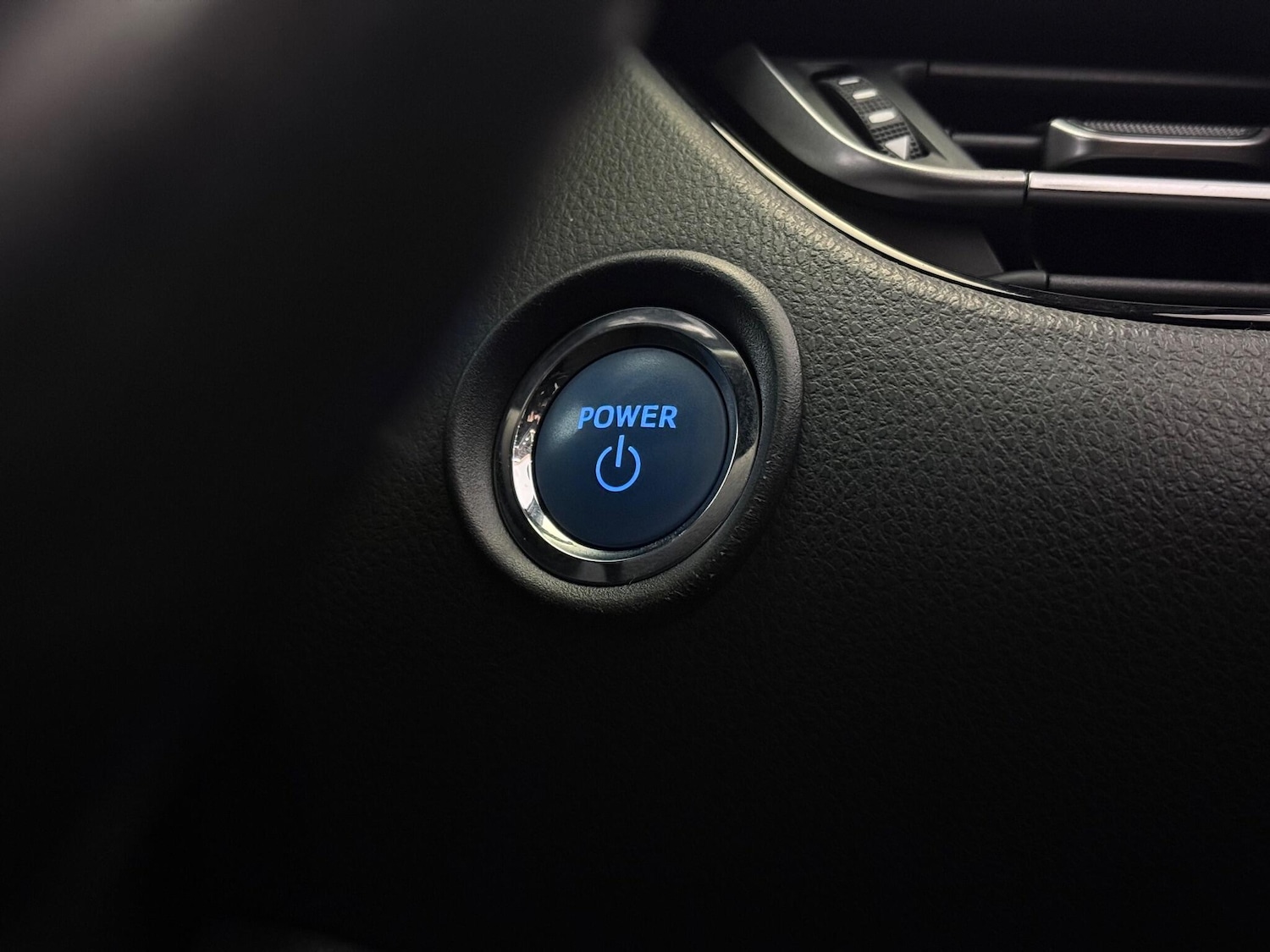 Used Toyota C-HR 2018 for sale - 77222744: Photo 28