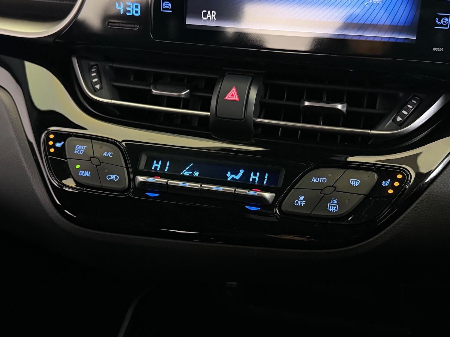 Used Toyota C-HR 2018 for sale - 77222744: Photo 30