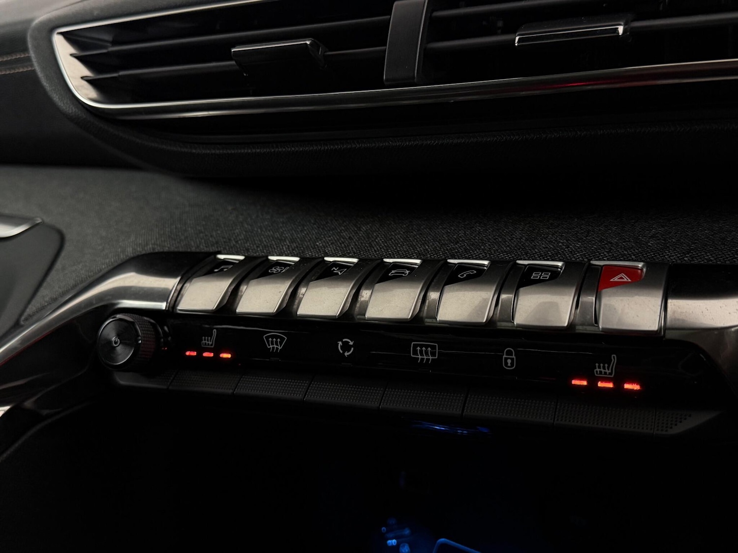 Used Peugeot 5008 2020 for sale - 77222494: Photo 30