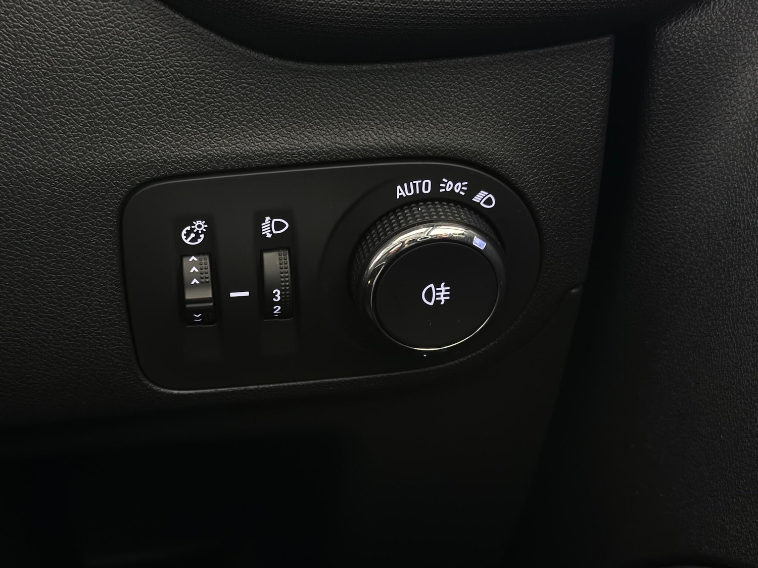 Used Vauxhall Crossland 2021 for sale - 77182874: Photo 24